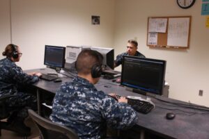 US Navy Students learn Morse code