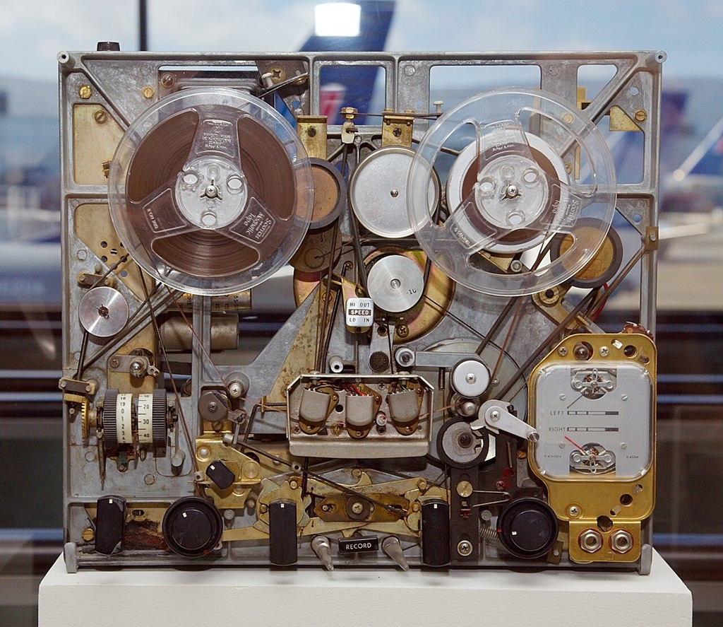 Tape Recorder Heads Servicing - Ampex Tape Recorder 1965