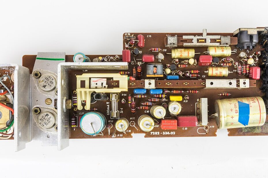 Essential Transistors - audio board for Grundig TK121 R2R Tape Recorder
